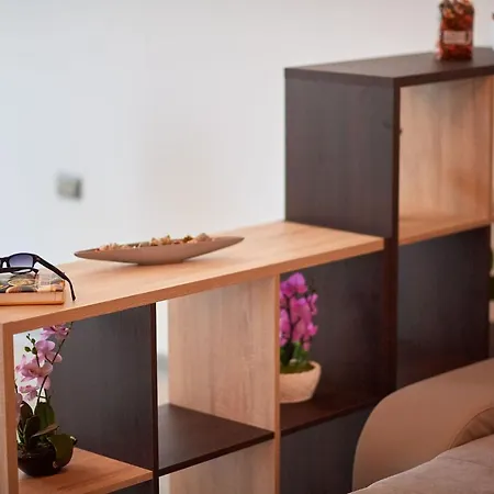 Rubic N Pool 公寓 那沃达利