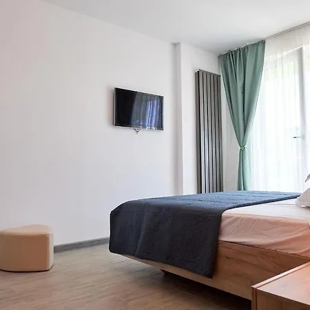 Rubic N Pool * 那沃达利