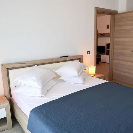 דירה Rubic N Pool *