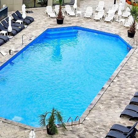 Rubic N Pool Navodari